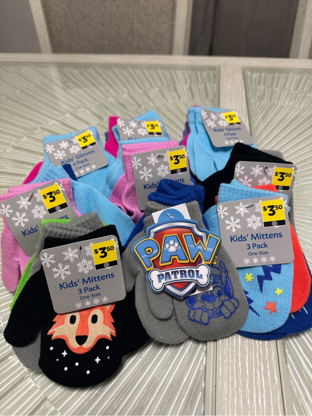 Bulk pack mittens and gloves - Multi Color